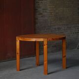 Mid-century Danish round dining table in solid pine, 1970s.