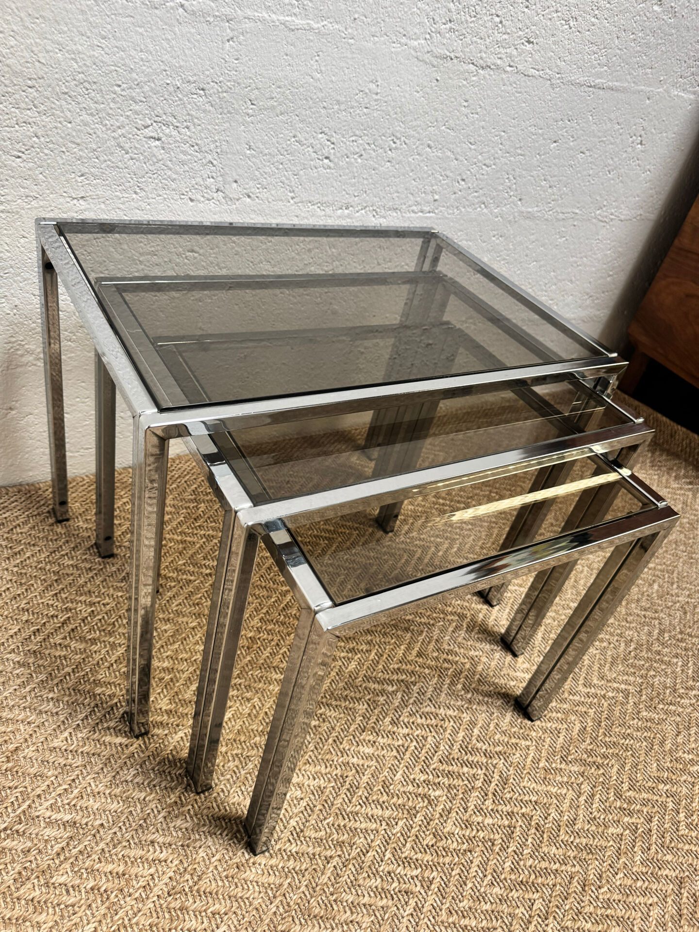Set of 3 vintage nesting tables – Chrome metal & smoked glass