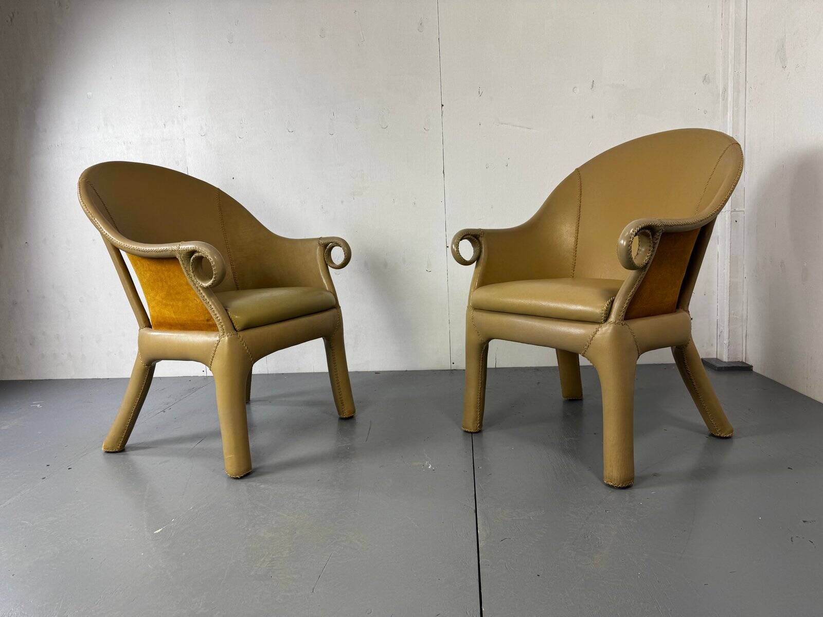 Modernist tropical brutalist leather chairs from Budji Layug, 1990s, set of 2