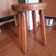 Tabouret travail francais , pieds crayon