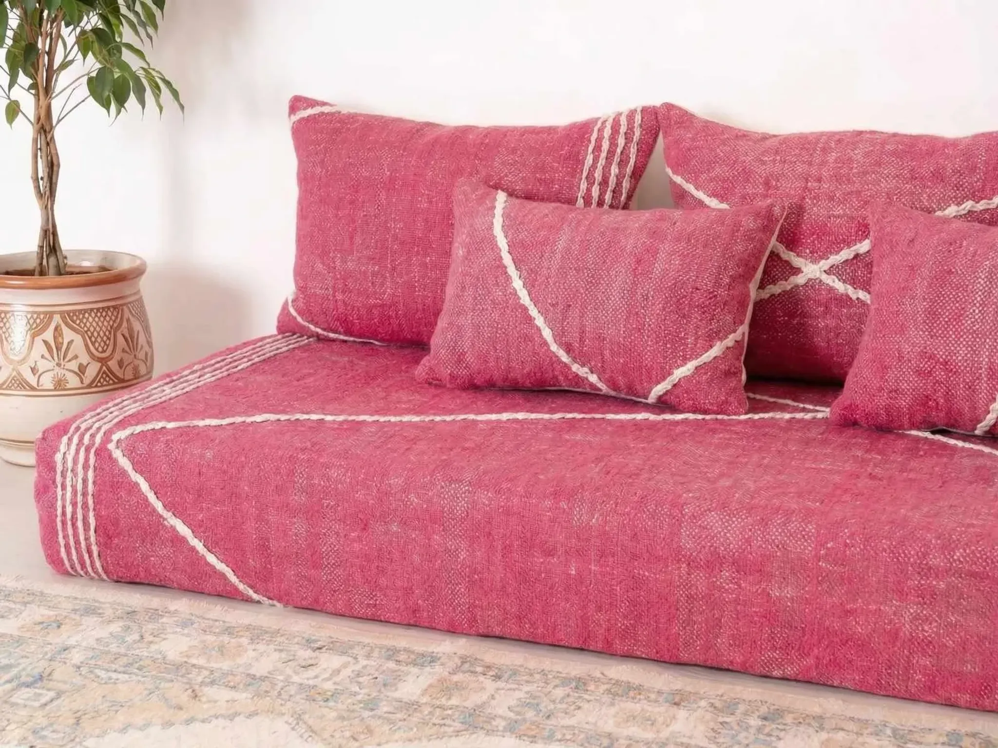 Moroccan cotton pink rug for the floor.