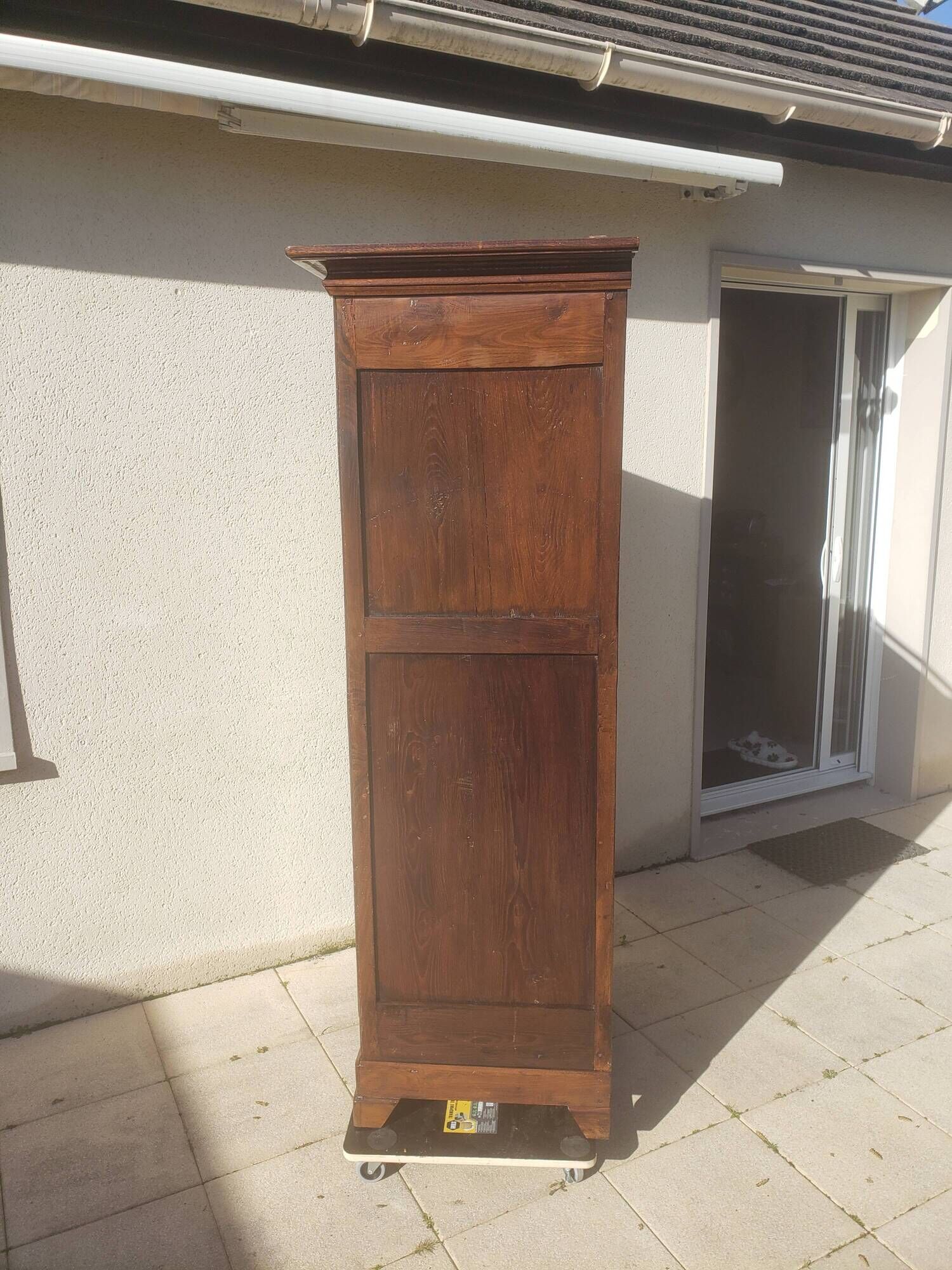 Vintage Louis Philippe style bonnetière wardrobe from the 1800s in cherry wood.