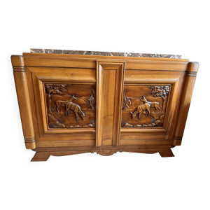 Buffet en mois massif