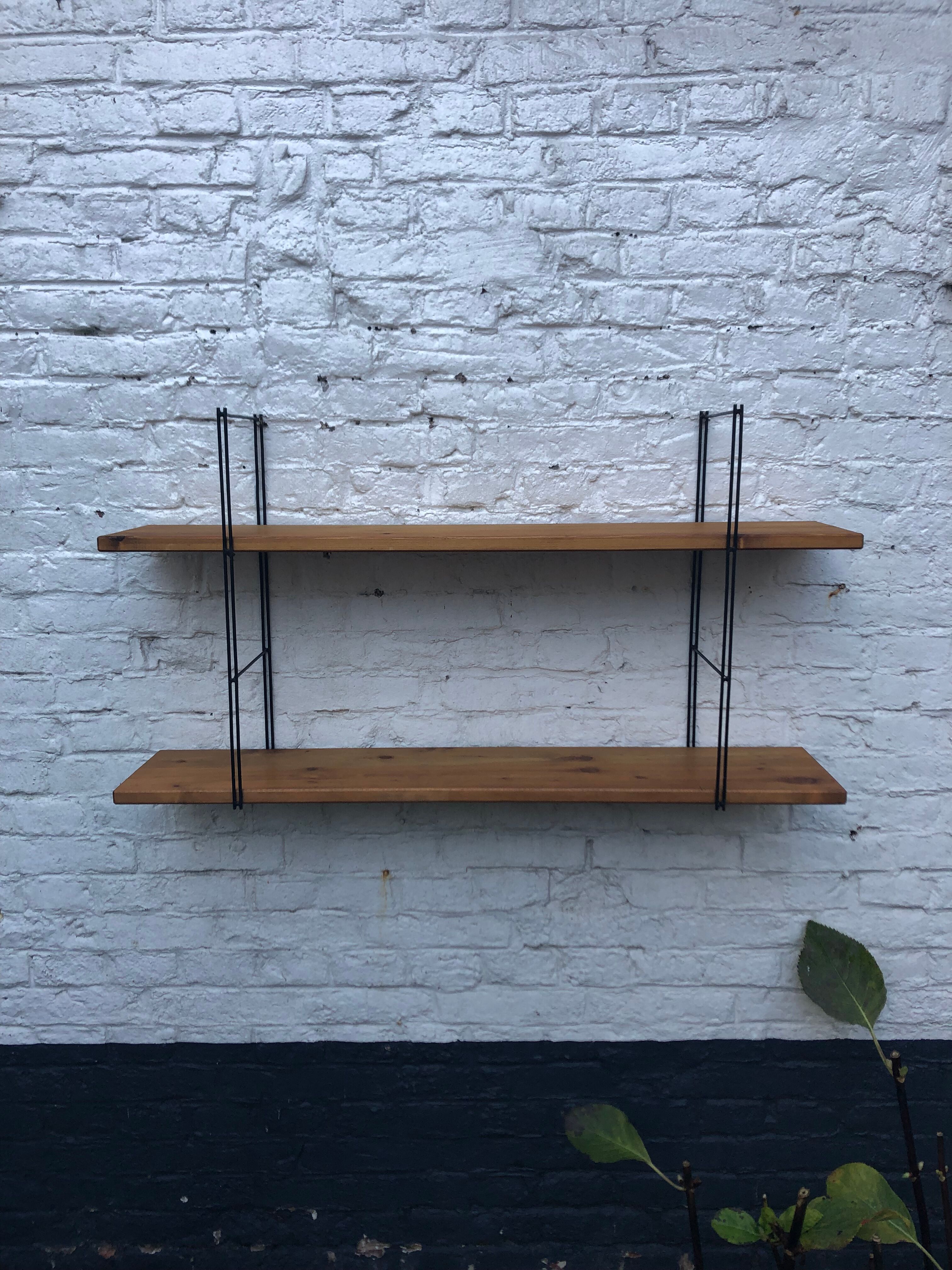Wall shelf
