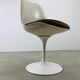Table & avec chaises pivotantes d'Eero Saarinen pour Knoll International des années 1960