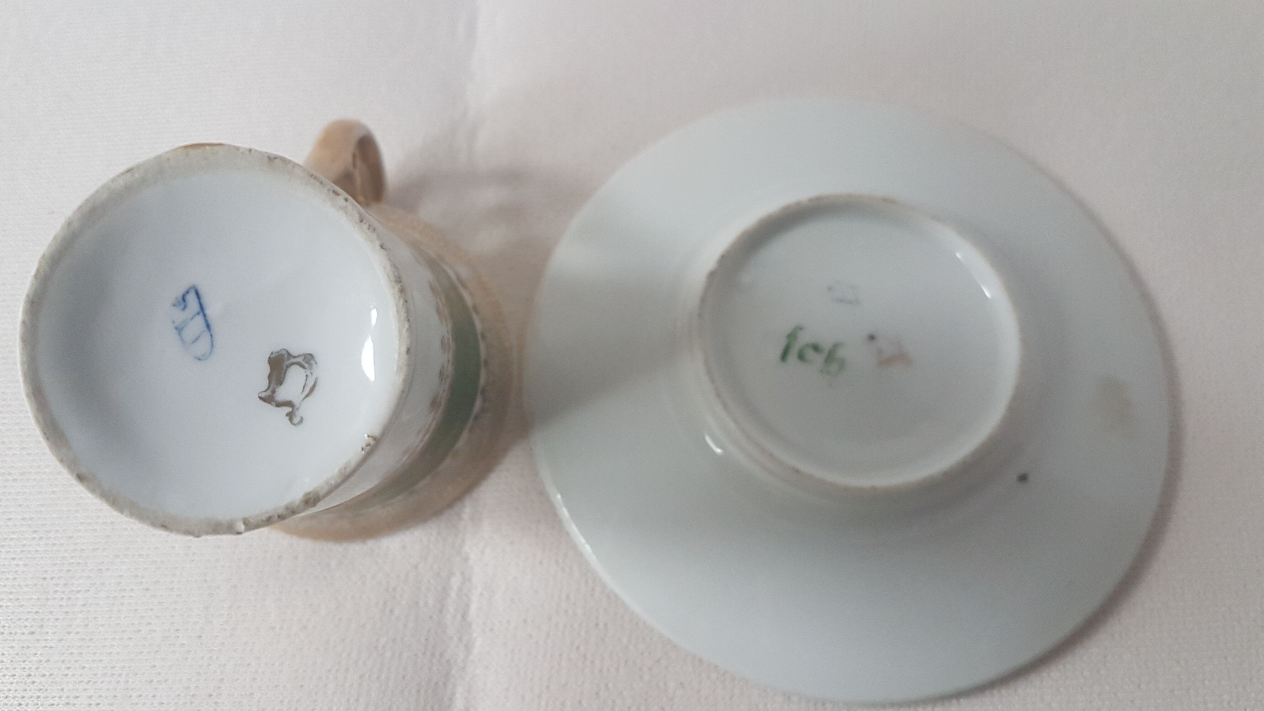 FCH Empire-style coffee cup