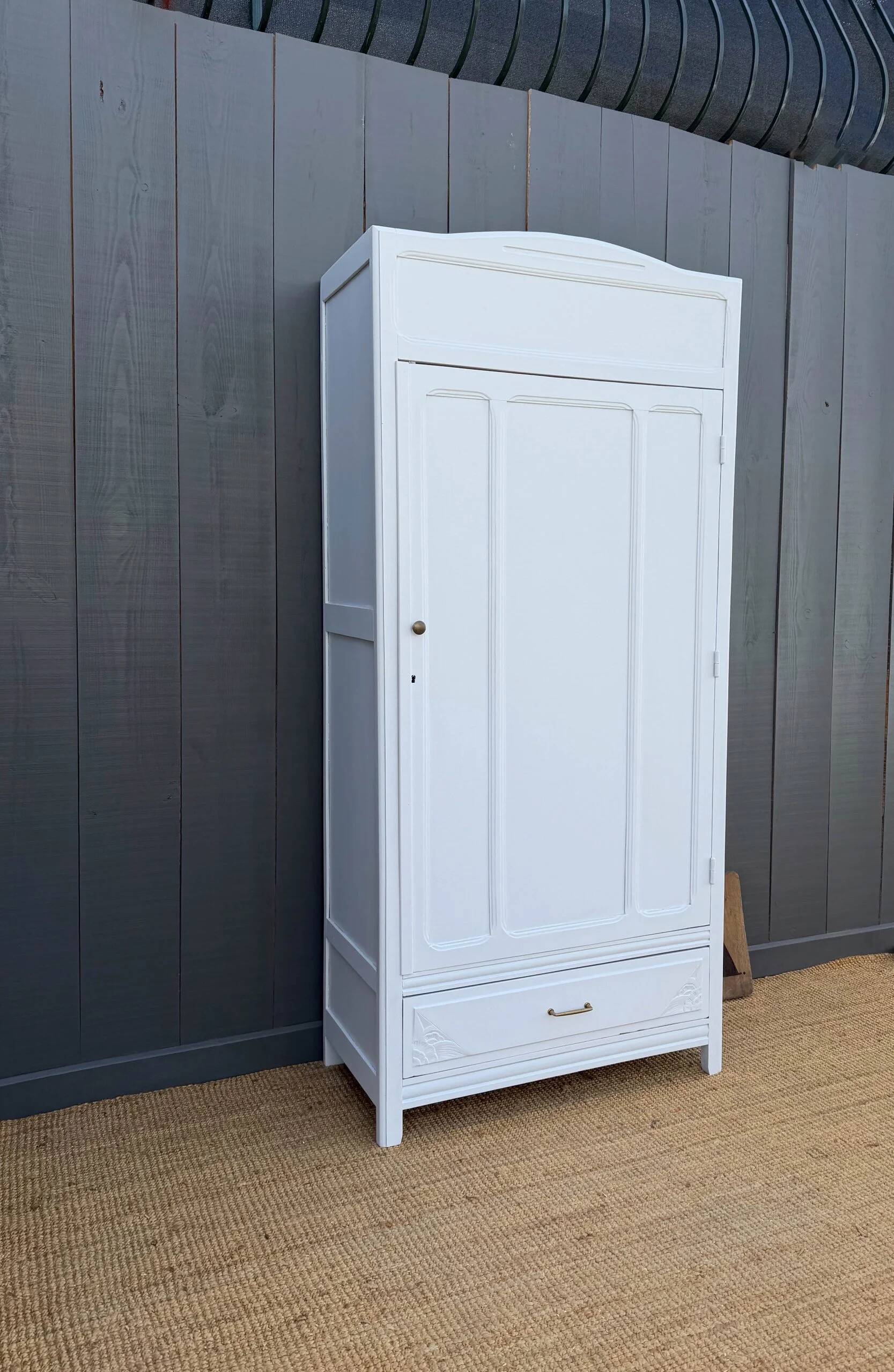 Armoire parisienne