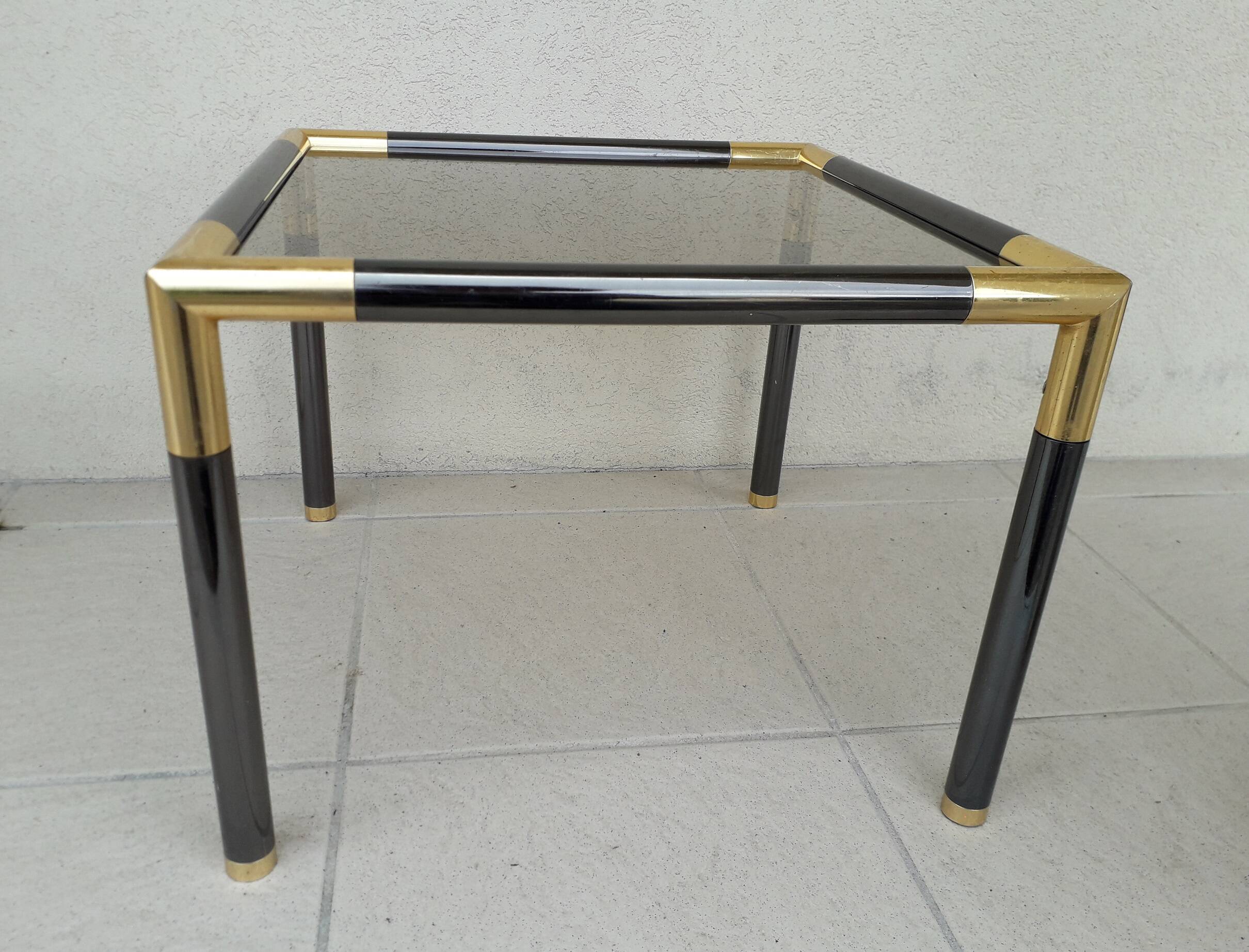 Square side table