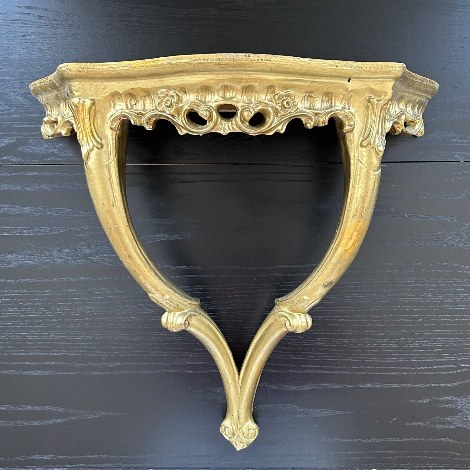 Console style rocaille dorée