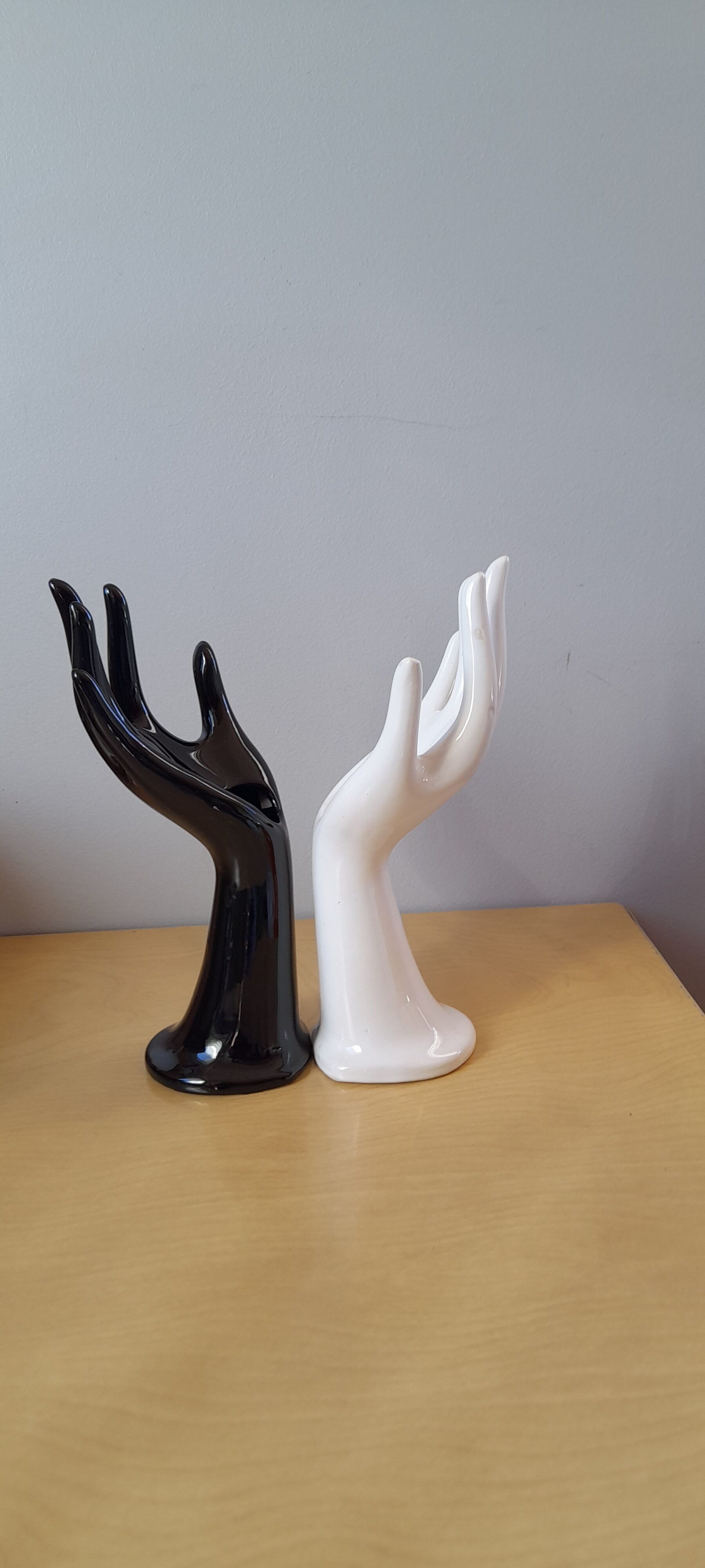 Duo de mains baguier ou soliflore 70s