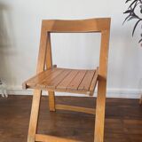 Quatre chaises pliantes
