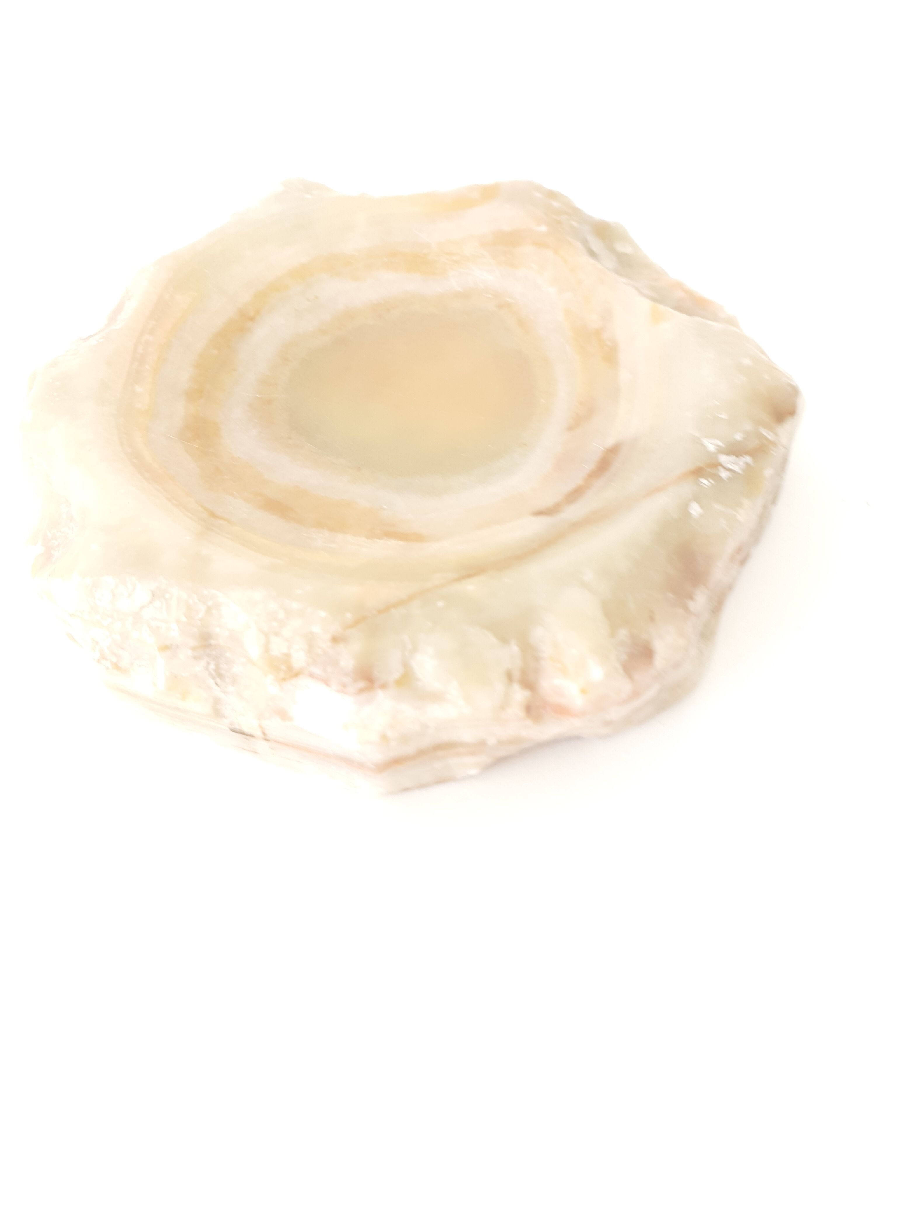 Ashtray in beige yellow veined marble from Mexico