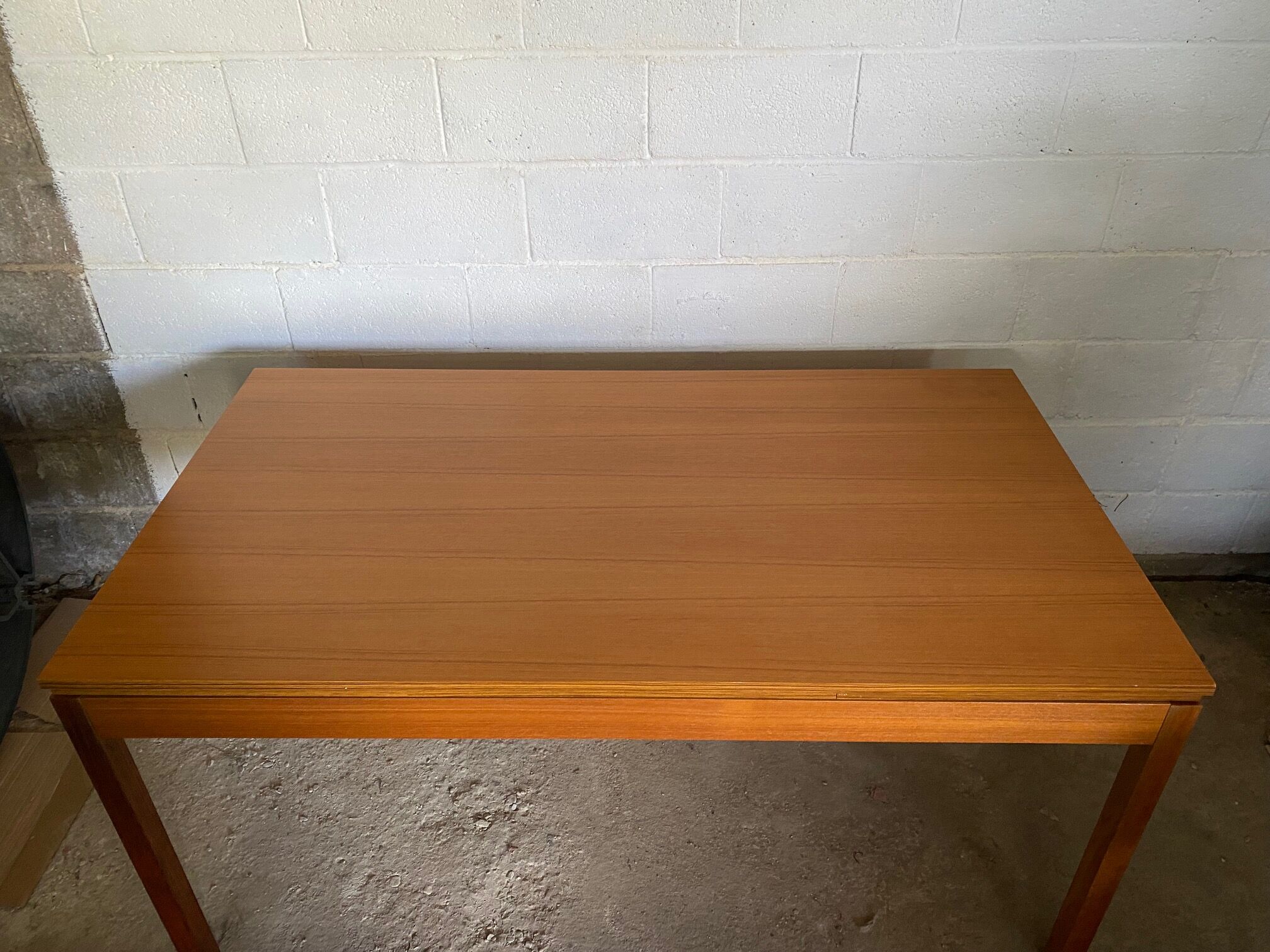 Scandinavian teak extendable table 60s