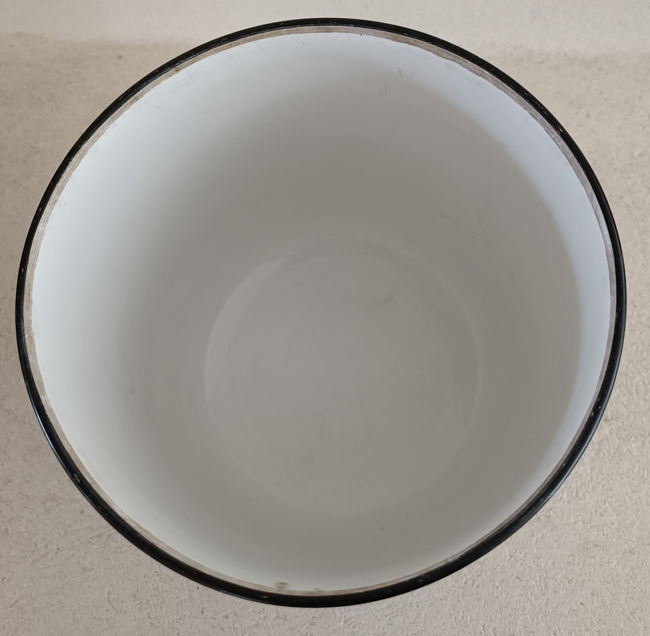 Napoleon III porcelain pot cover