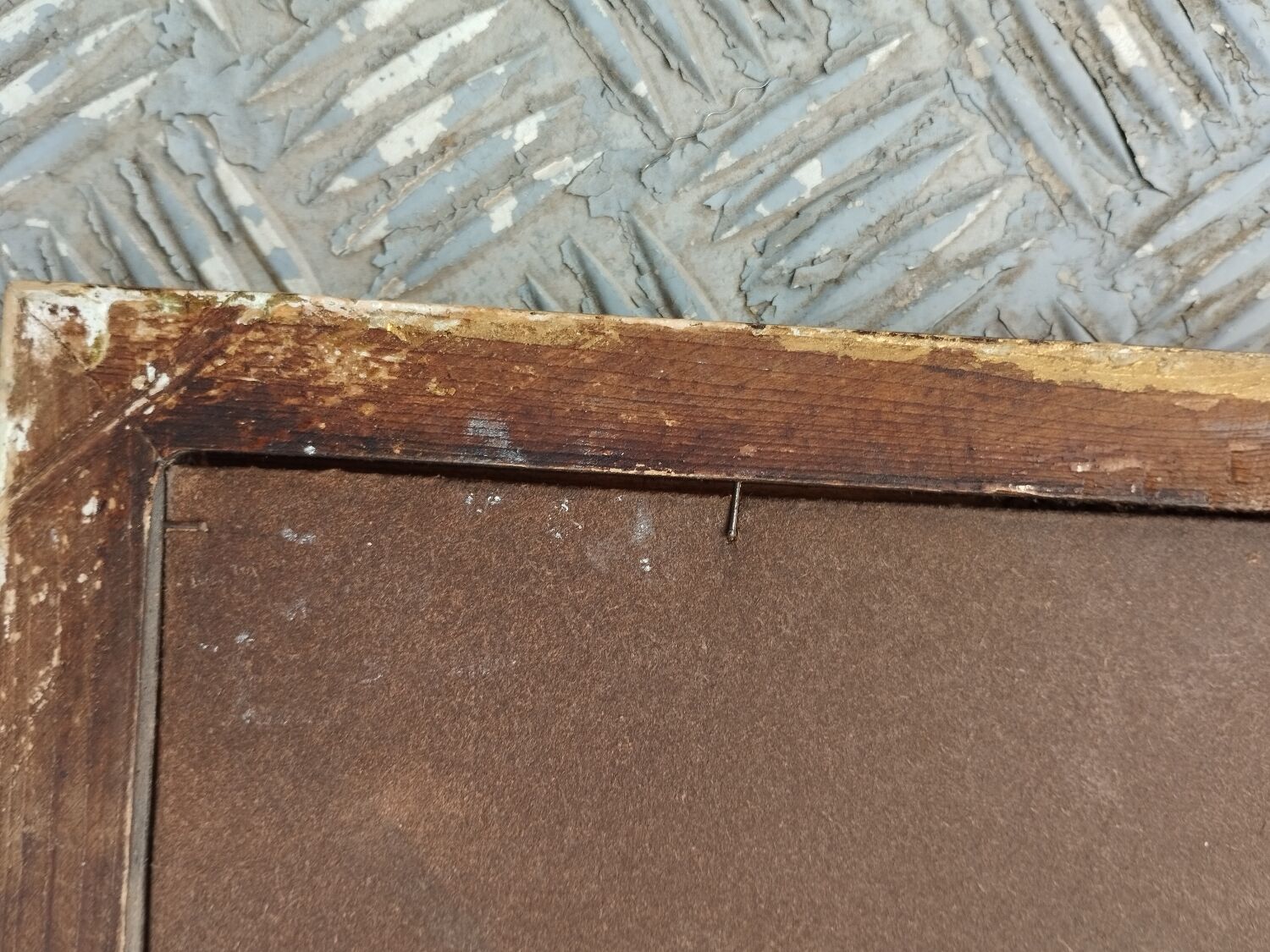 Antique Venetian mirror in gilded wood