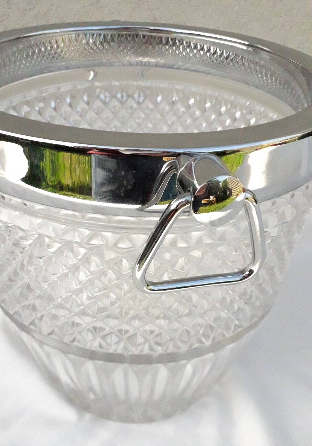 Champagne bucket