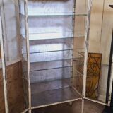 Vitrine médicale ancienne