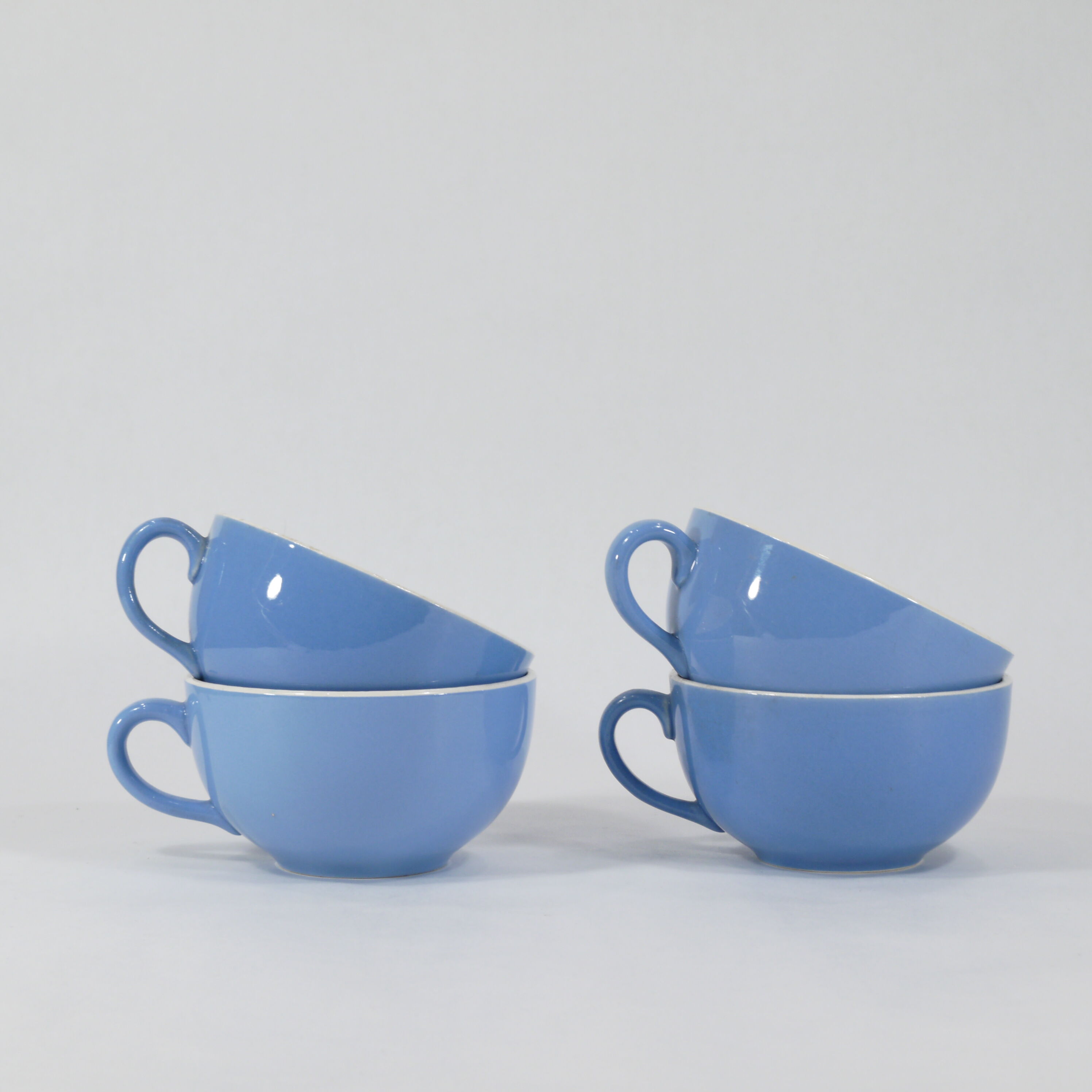 Set of 4 large coffee cups