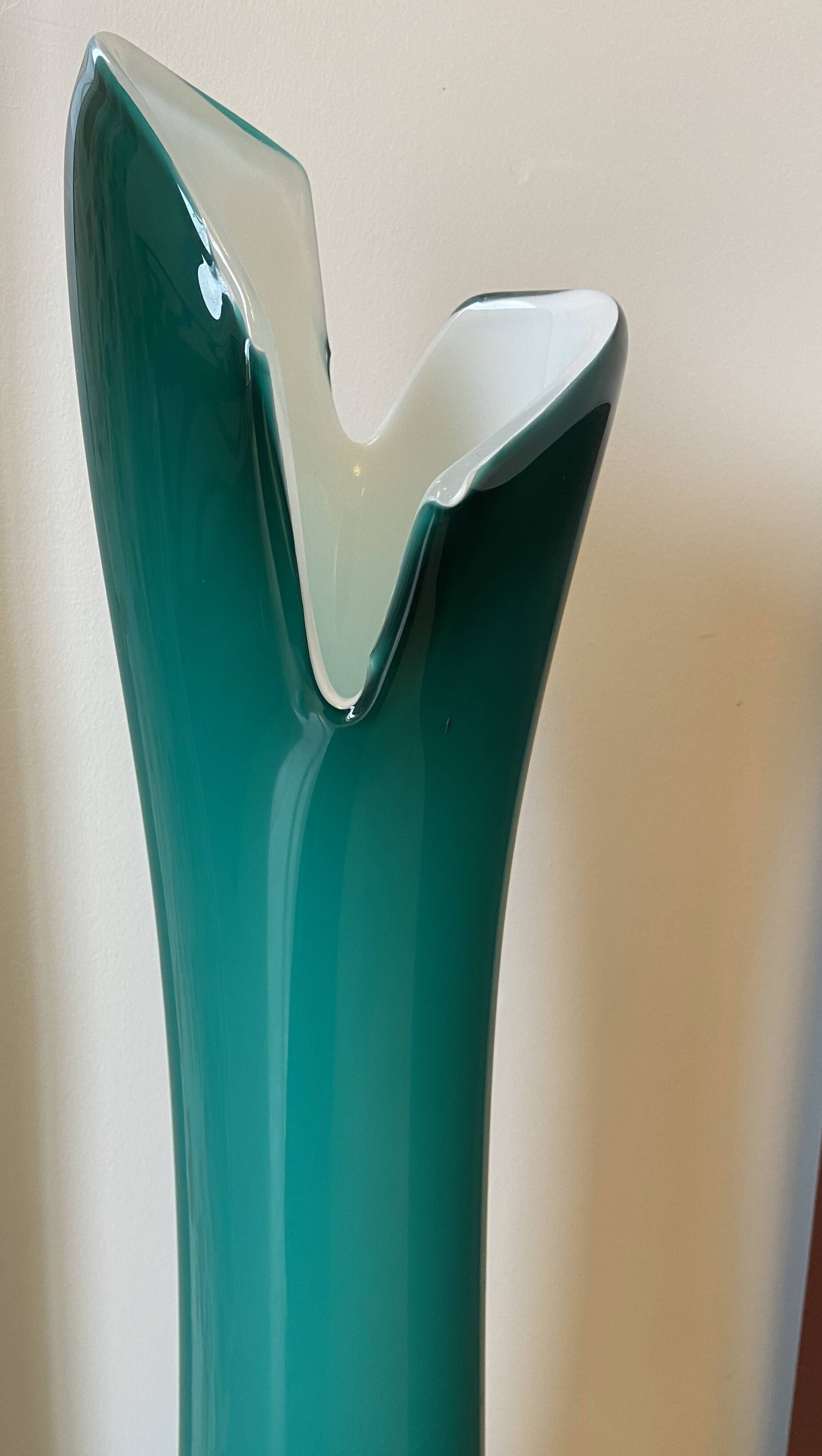 Green crystal vase, Companion of Baccarat