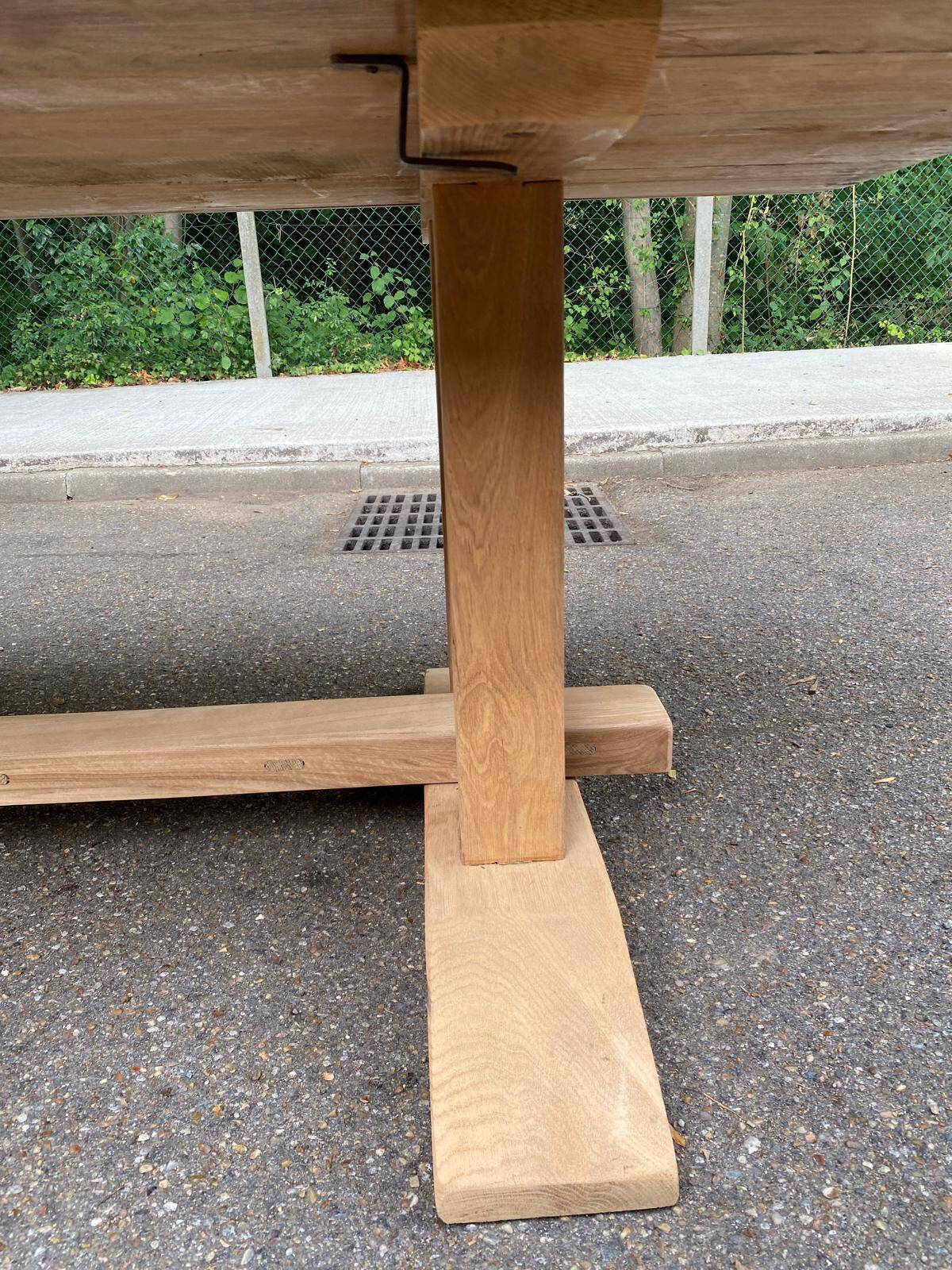 Grande table de monastère brutaliste en chêne massif 210x100cm 70s