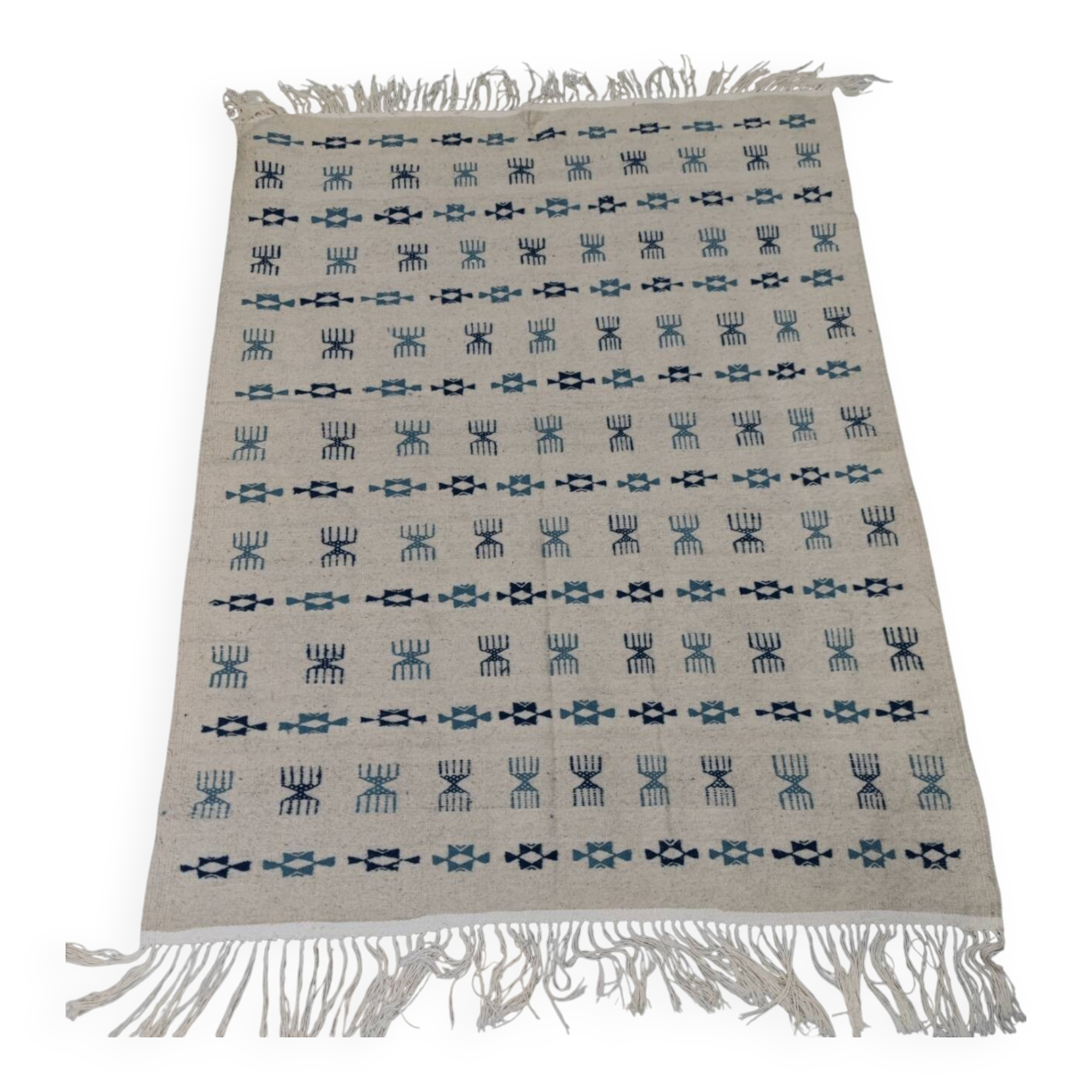 White and blue rug with Berber patterns, hand-woven in natural wool