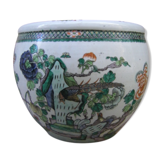 China porcelain fish pond, Green family.