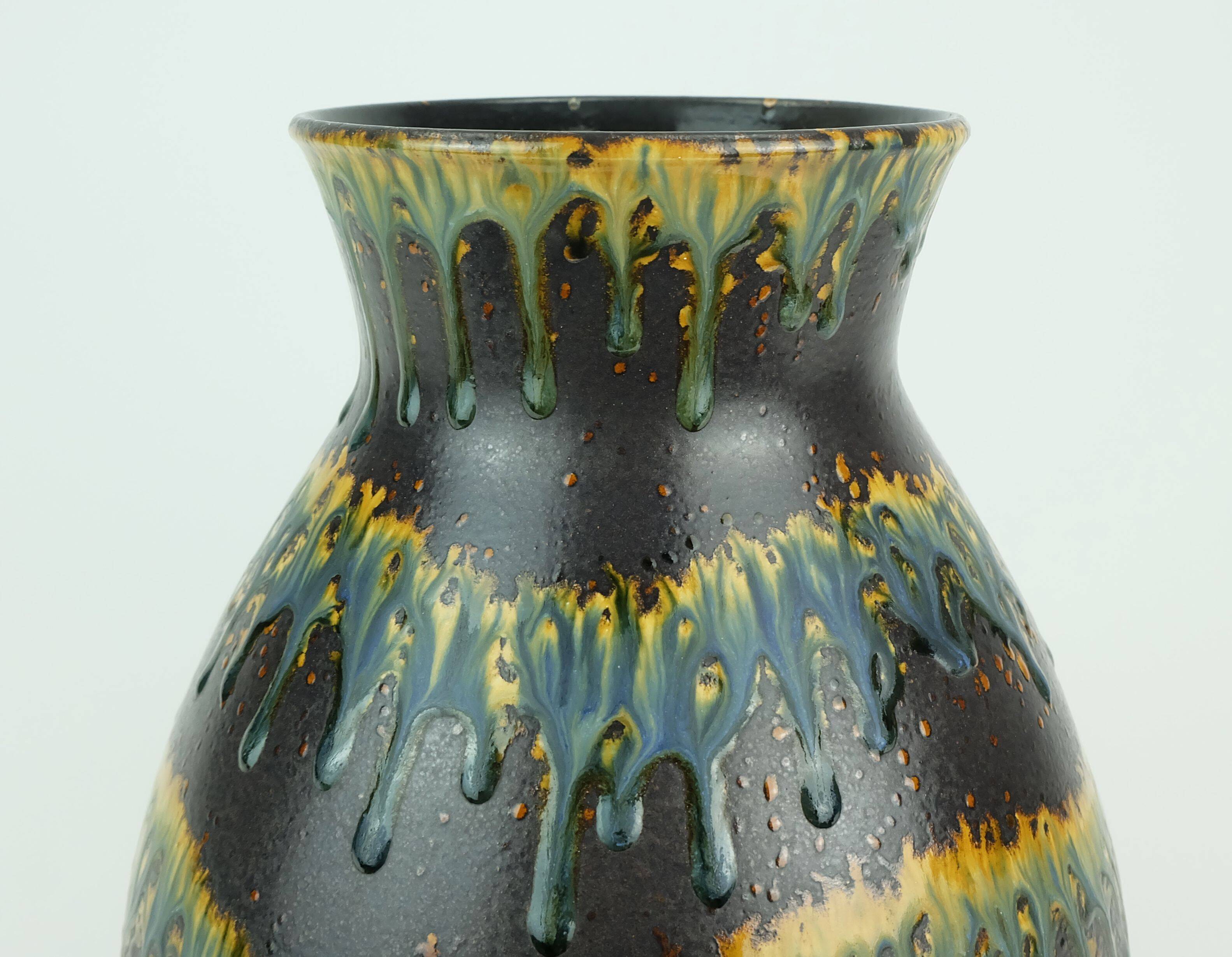 mid century vase dumler & breiden vase model 122/30 with rare colorful patt