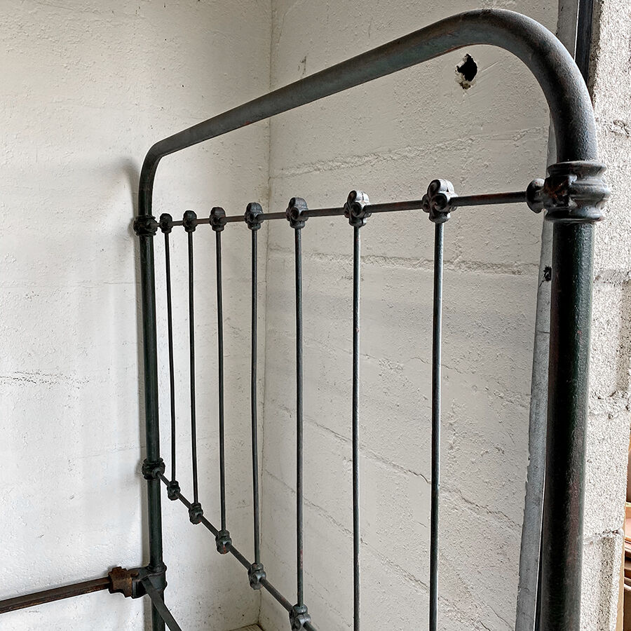 Napoleon III iron bed