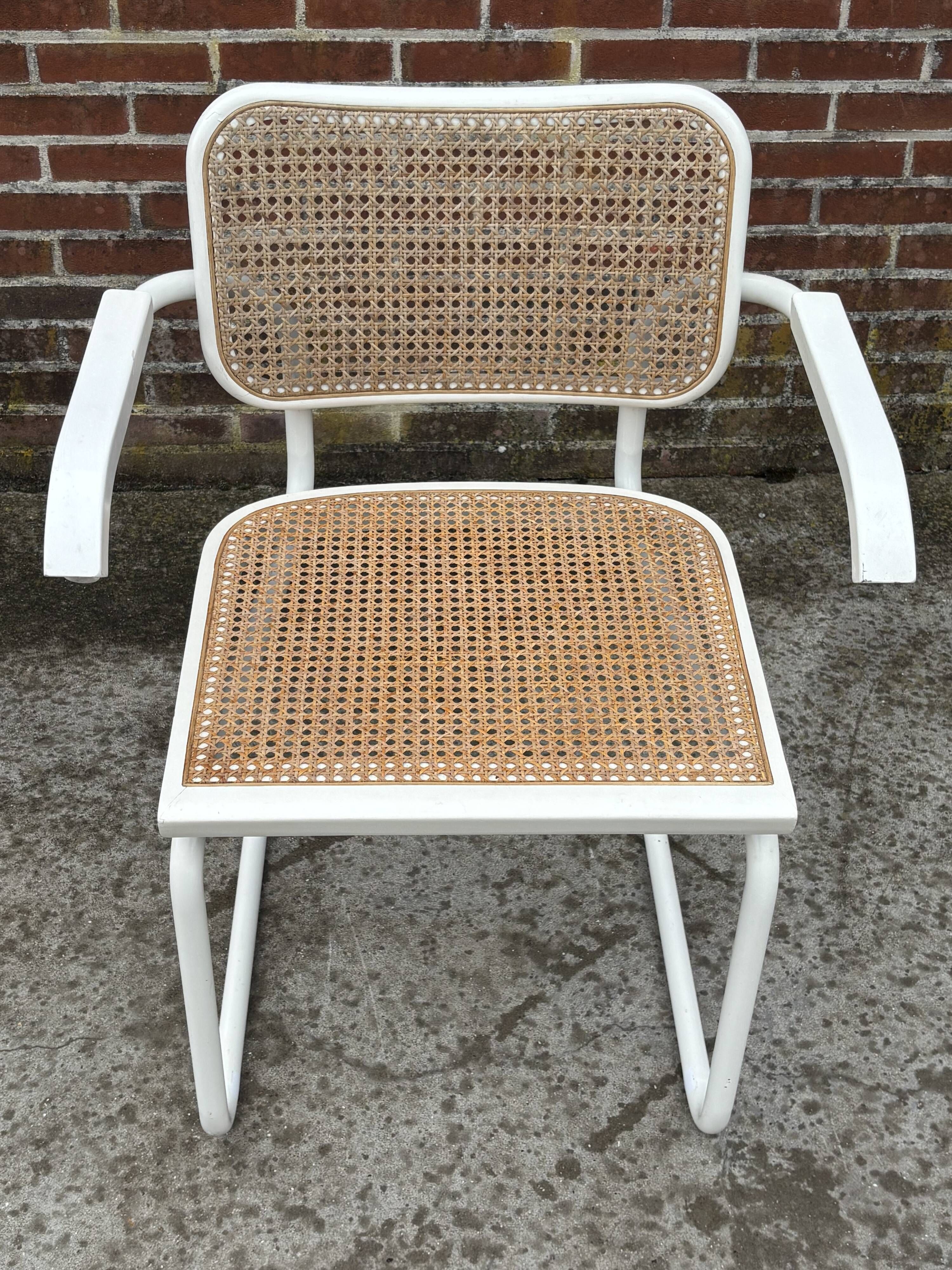 Set of 4 Cesca chairs model B64 with armrests Cesca Marcel breuer design
