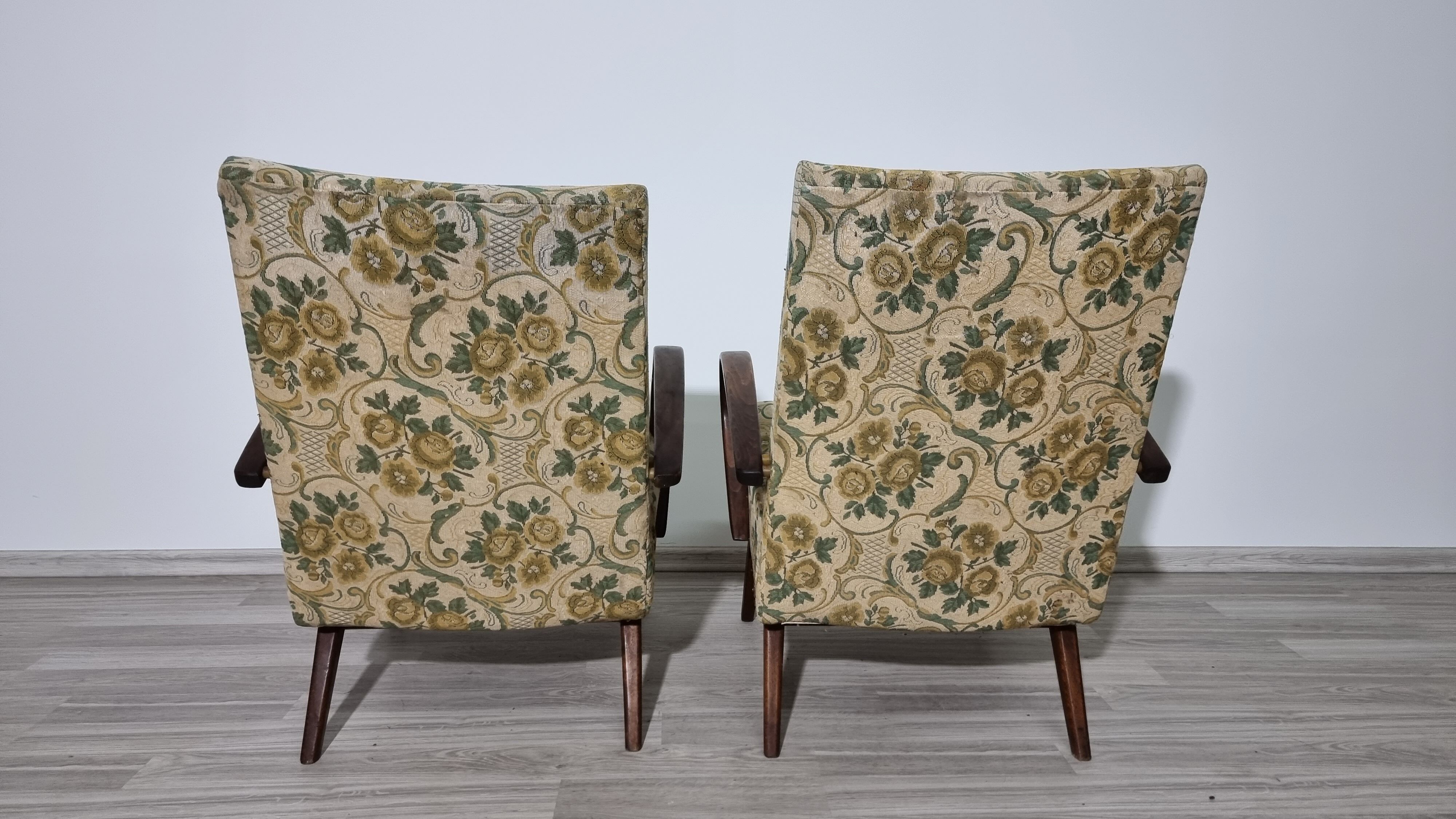 Vintage Armchairs by Jaroslav Smidek, 1960