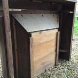 Wooden fireplace mantle