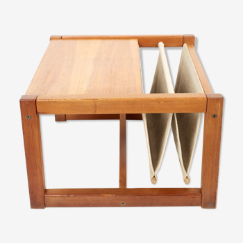 Table basse scandinave ou table d'appoint range magazine