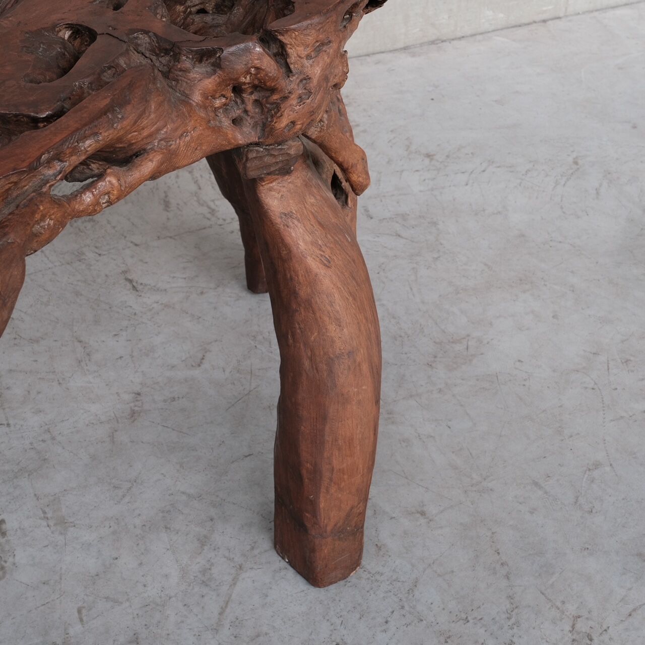 Table de bureau primitive en bois massif inhabituelle