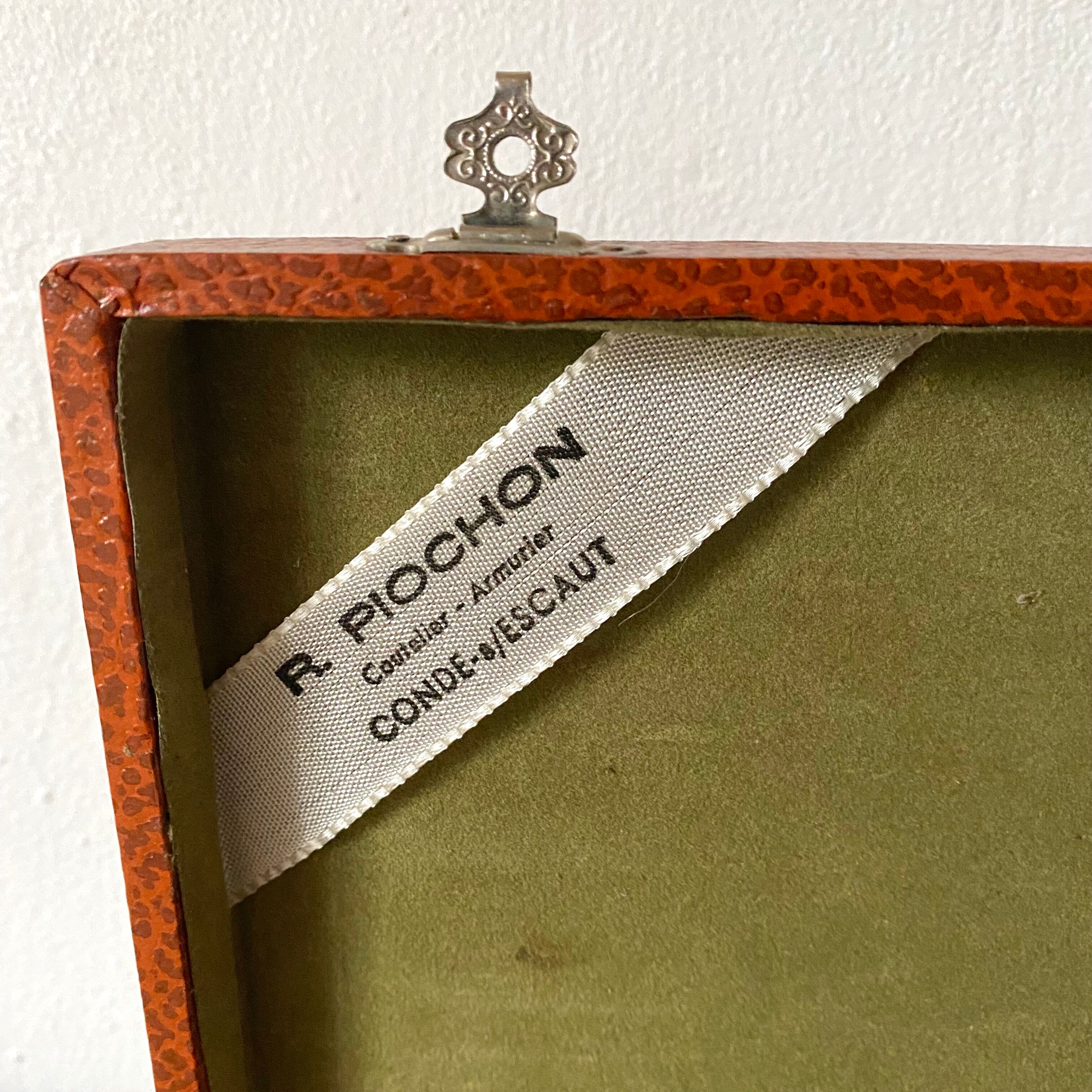 Couteaux en inox et résine vintage