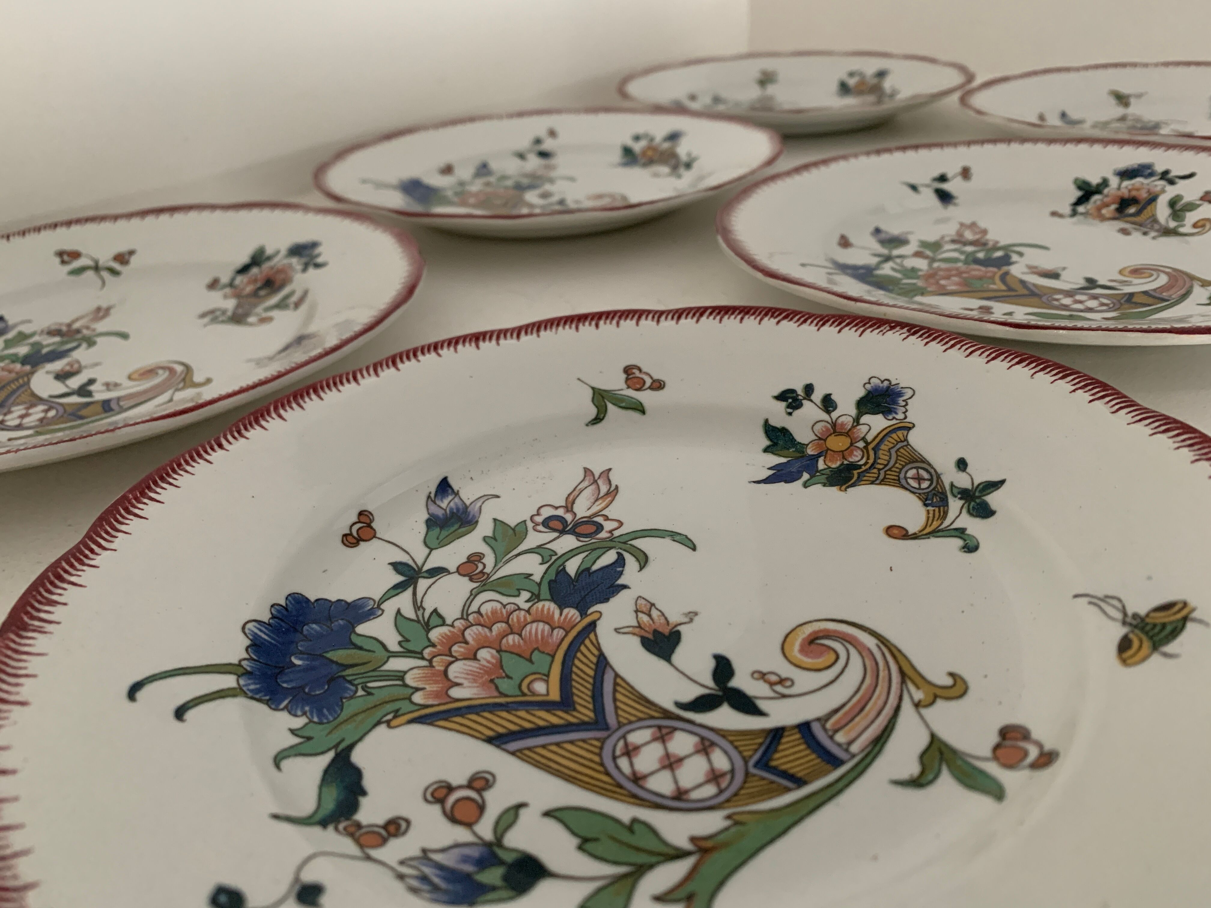 6 Sarreguemines dessert plates, cornucopia, 1928