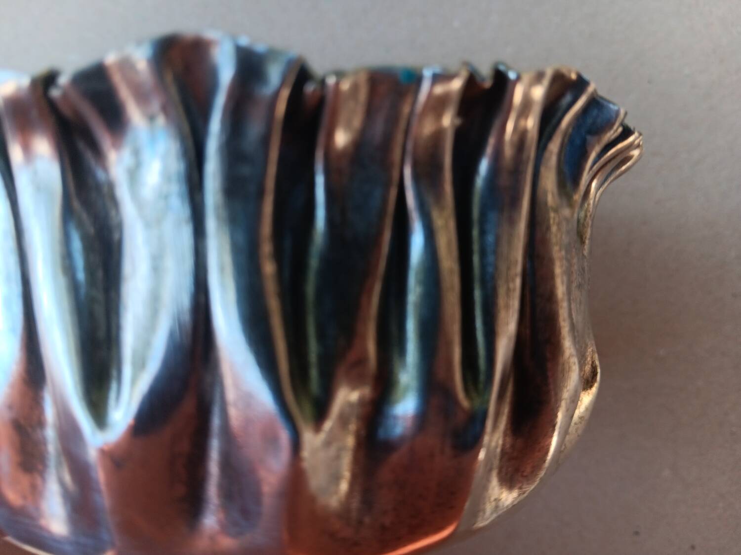 Vintage pocket emptier