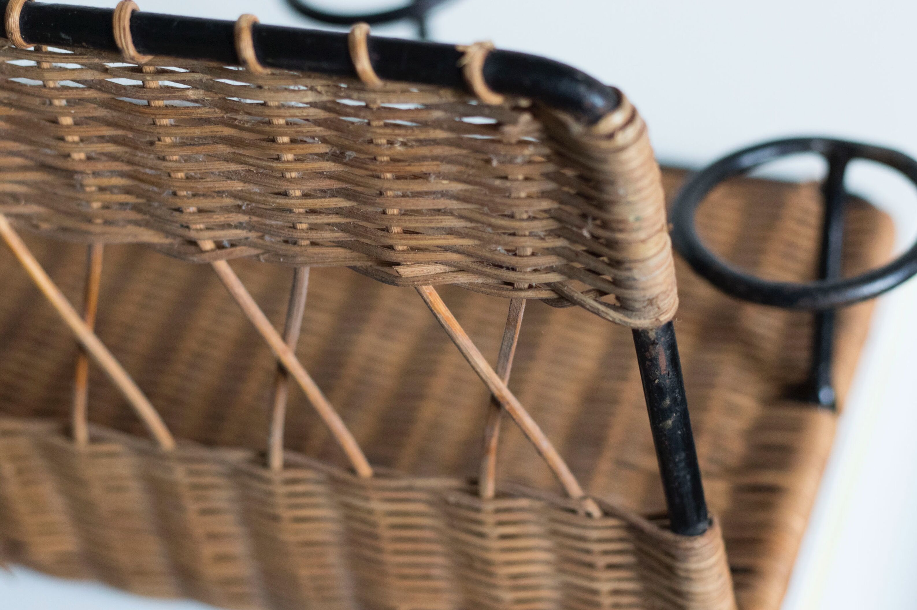 Coat rack 4 hooks in vintage rattan