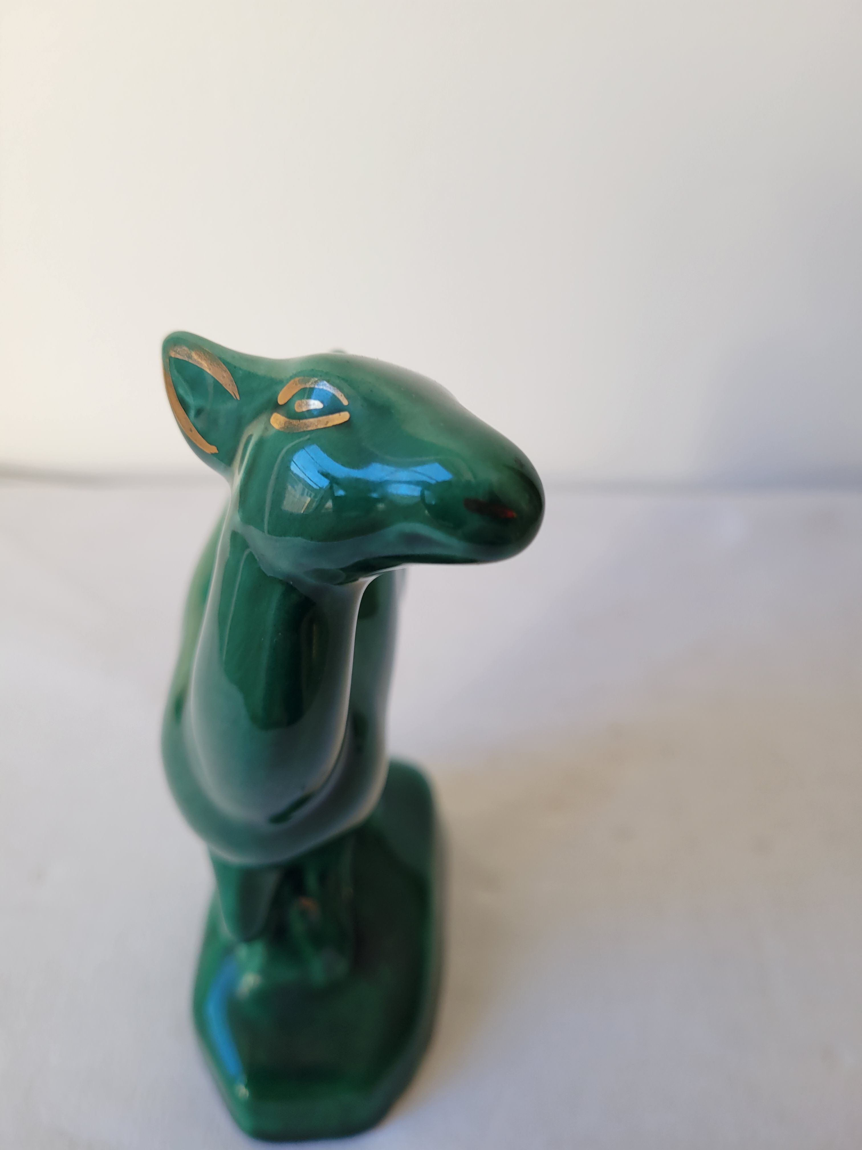 Figurine zoomorphe art déco faon vert