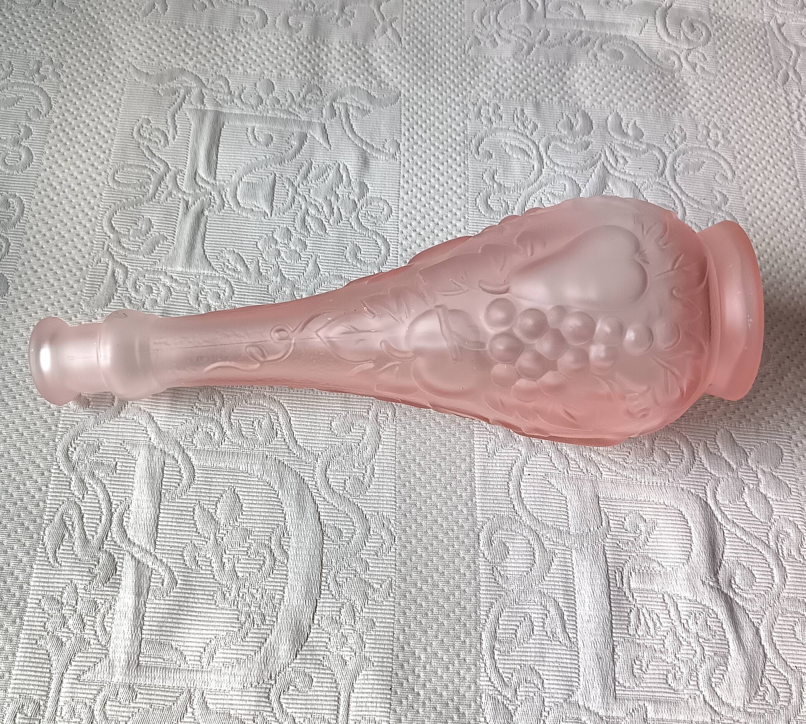 Large fruit motif genie CARAFE, vintage pink