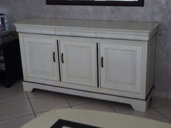 Meuble bahut merisier relooké par professionnel