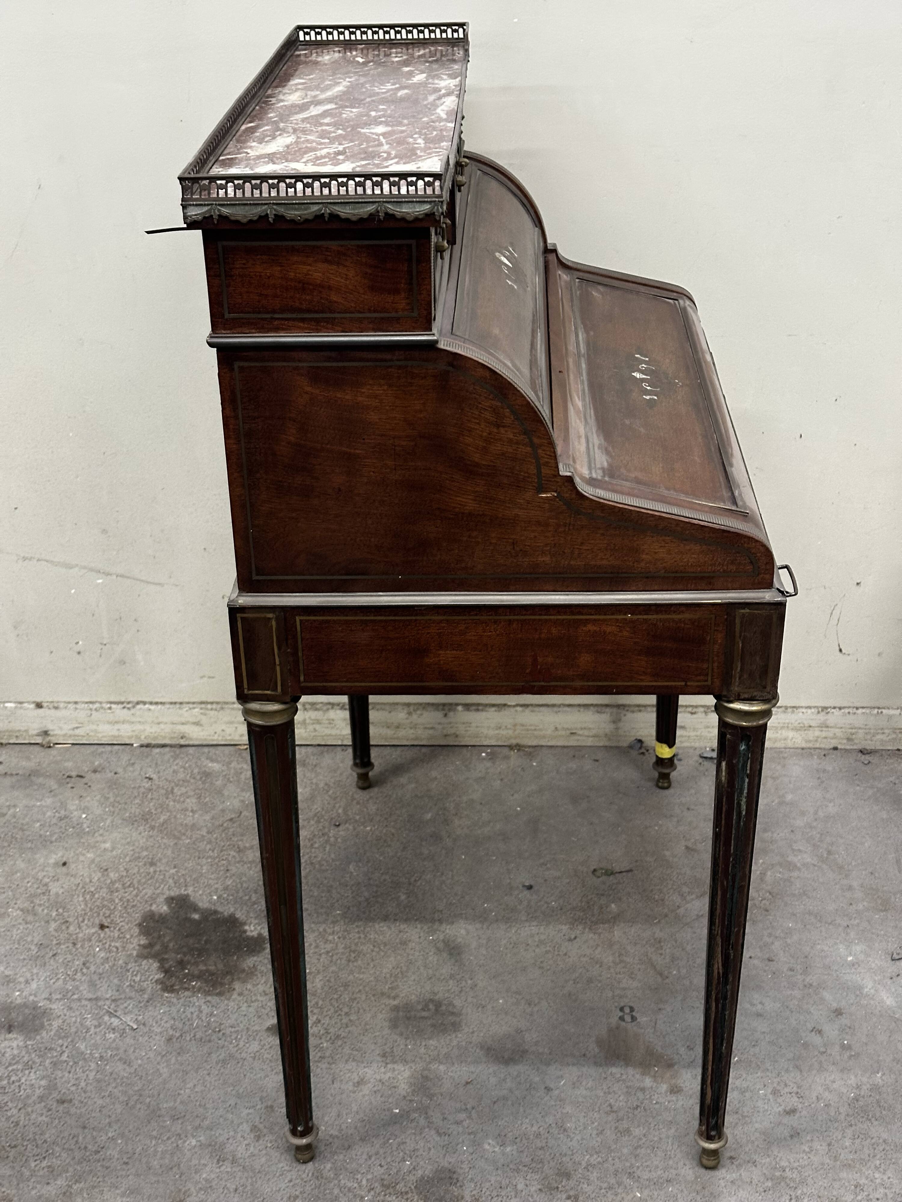 Secretary - Bonheur du Jour with pearly Louis XVI style system