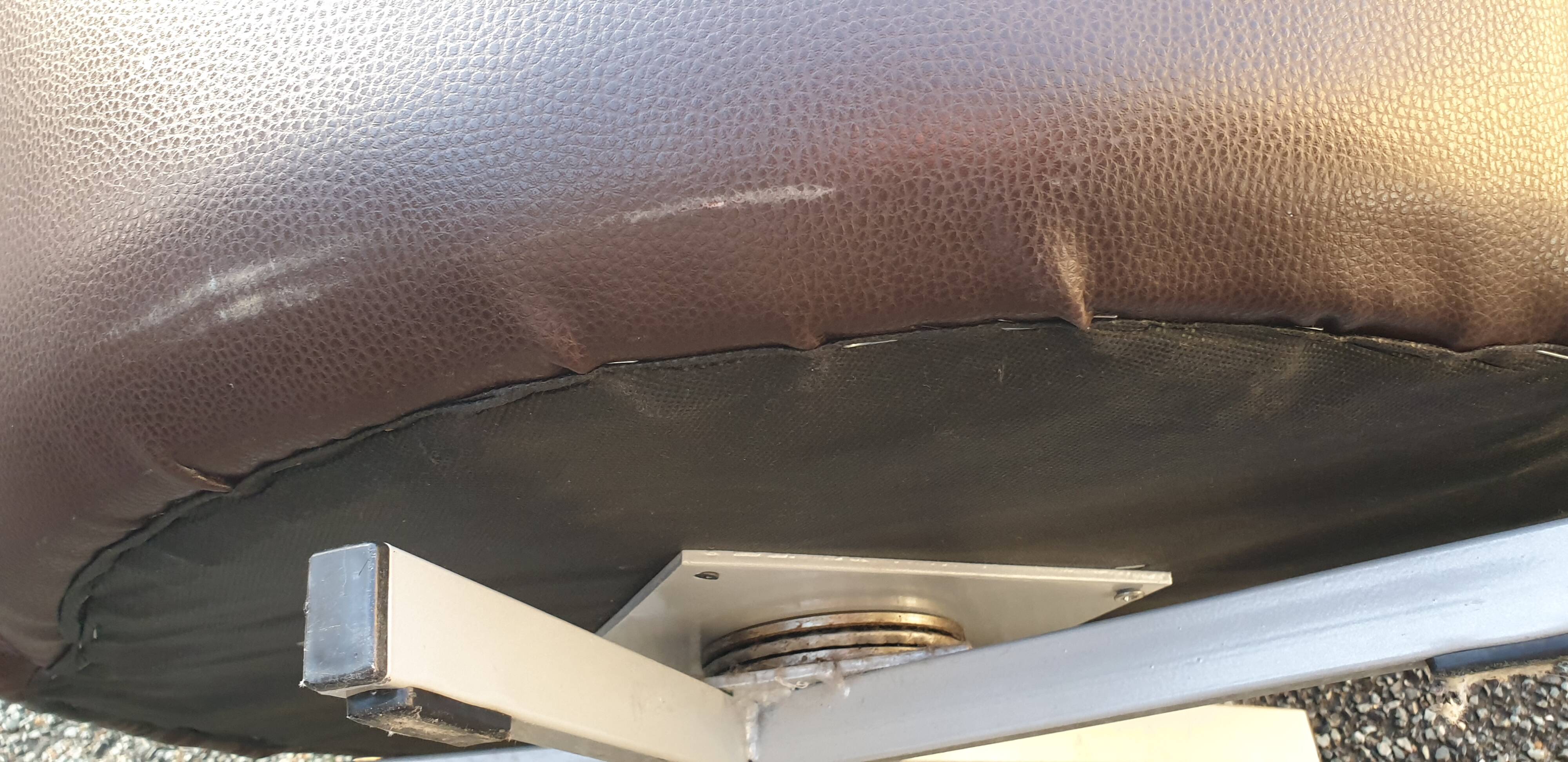 Rotating living room design armchair