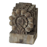 Bookend 02