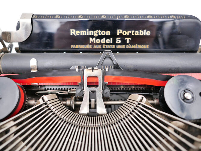 Machine à écrire Remington model 5T noire usa révisée ruban neuf