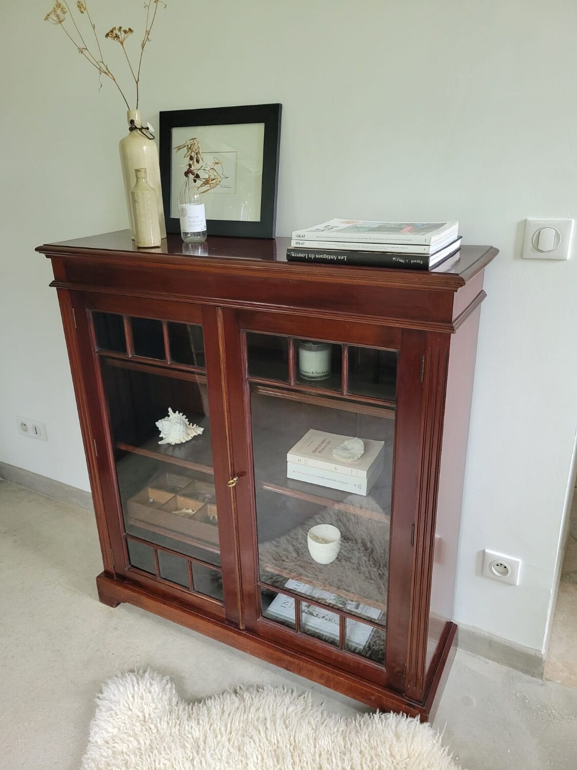 Bibliothèque vitrée vitrine
Anglaise début XXème