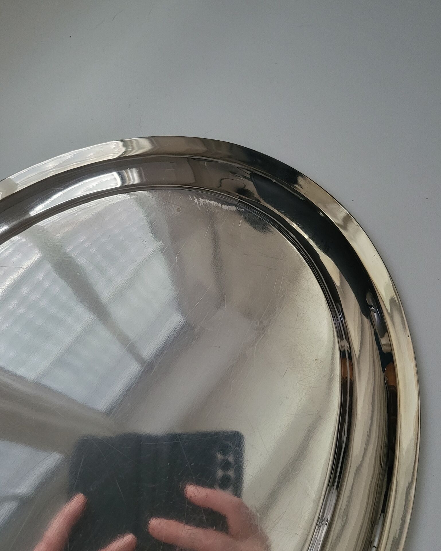 Large oval serving platter in silver-plated metal by Ravinet d'Enfert.