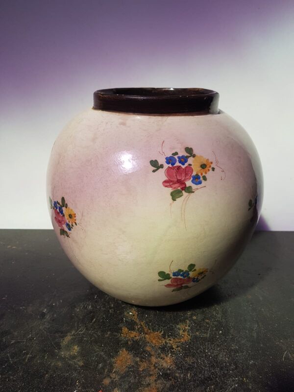 Vase boule Vallauris Jerome Massier décor fleurs peint vintage