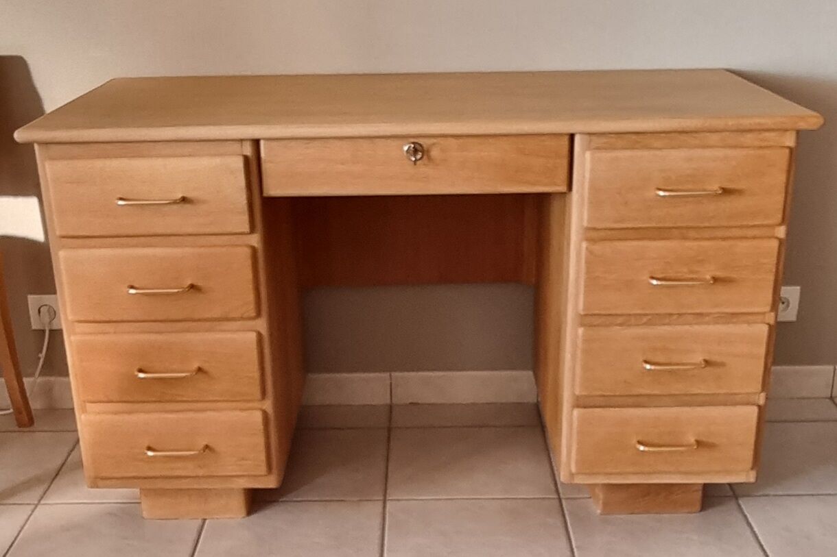 Bureau ancien