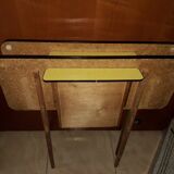 Table en formica jaune vintage