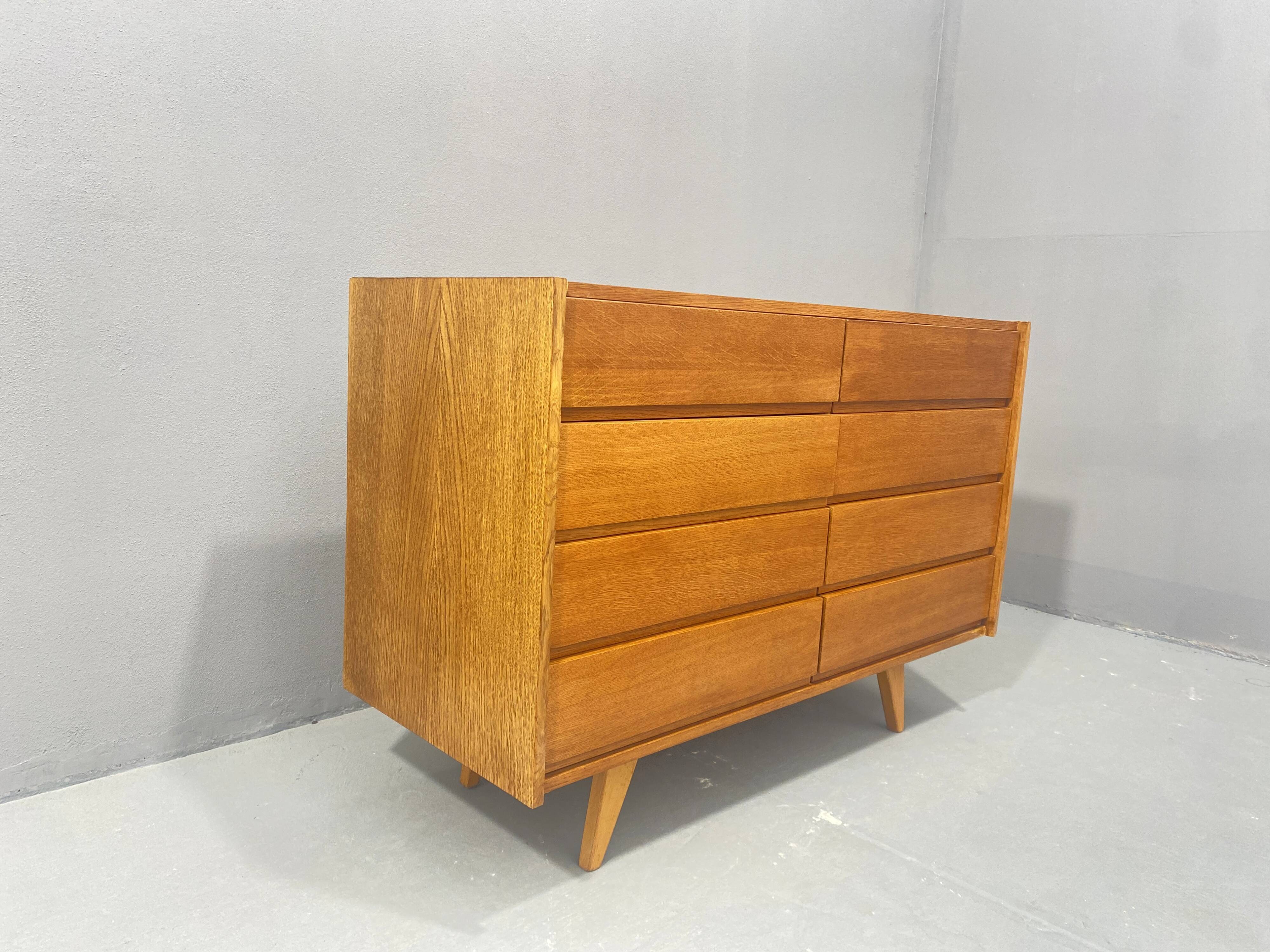 Commode du milieu du siècle n° U-453 de Jiri Jiroutek, Tchécoslovaquie, années 1960
